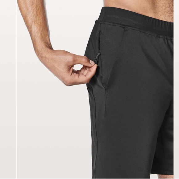 Lululemon Fundamental Short - Picture 3 of 11